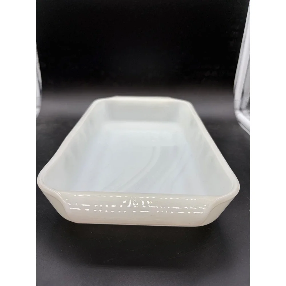 Anchor Hocking‎ Fire-King Meadow Green Milk Glass Baking Dish Rectangular 1.5 Qt